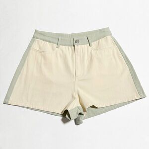 Le Lis Sage Colorblock Twill Shorts